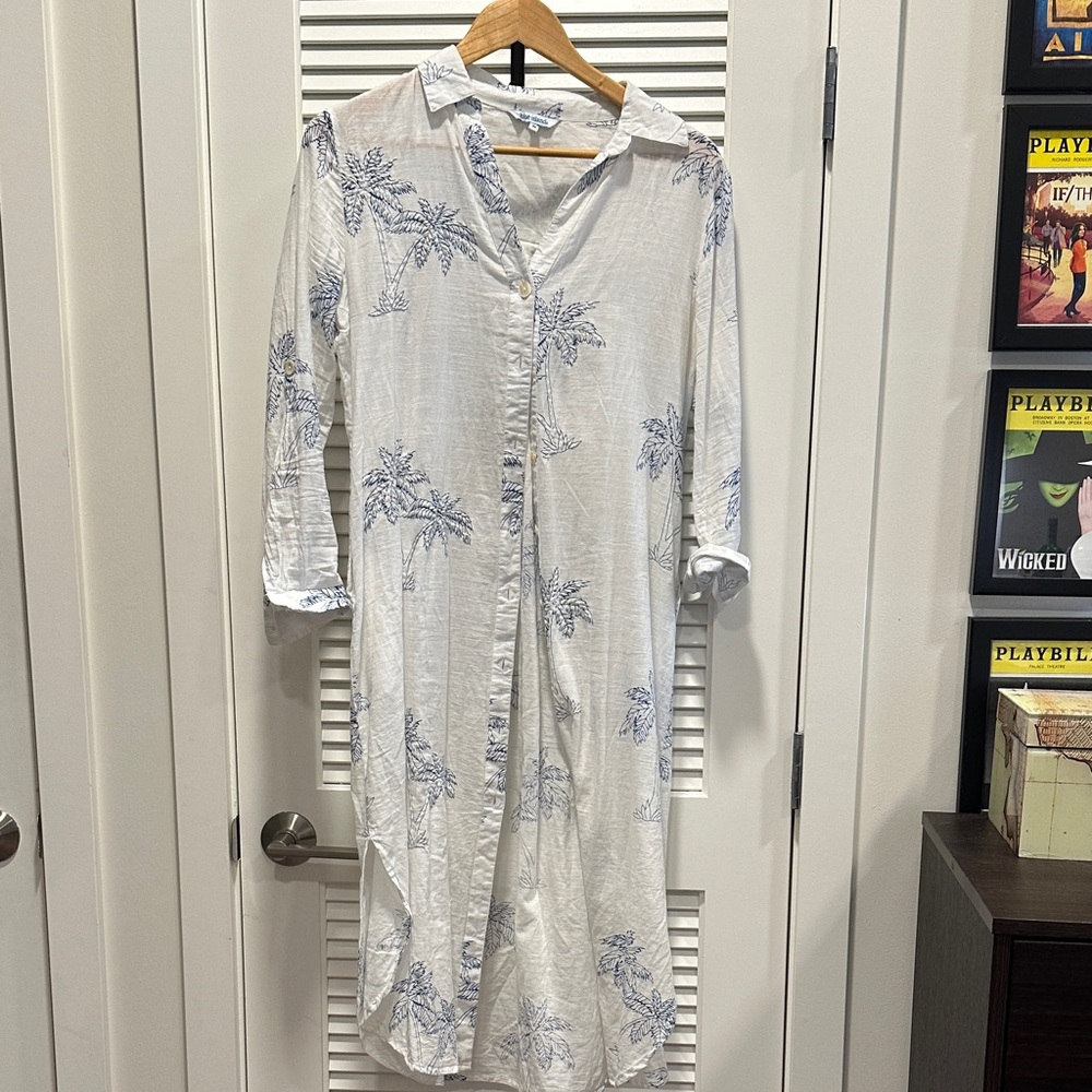 Blue Island White Dress with Navy Palm Design